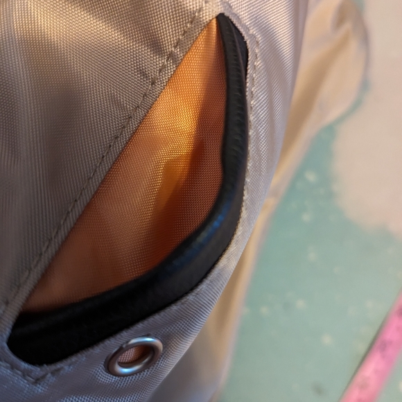 Baggallini Mosey crossbody hobo bag, tan with peach lining - Picture 4 of 13